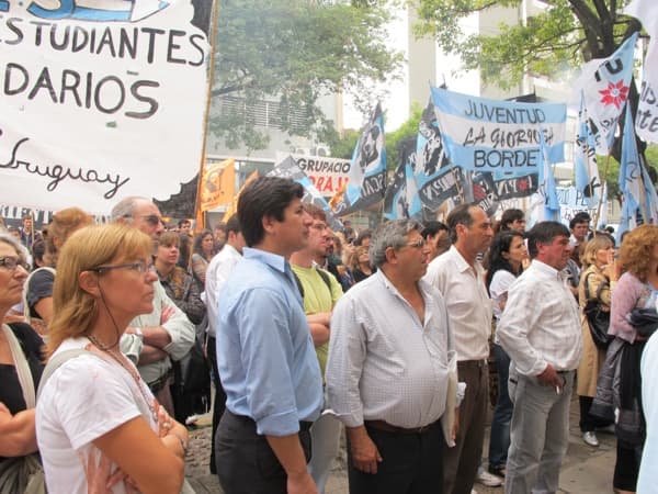 Una concentración popular acompañó el inició del juicio de la «Causa Harguindeguy»