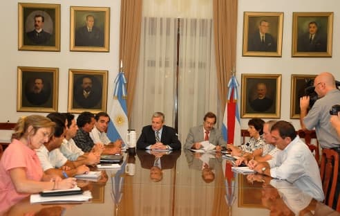 Estiman que a fin de mes se dará inicio formal al trabajo en paritarias