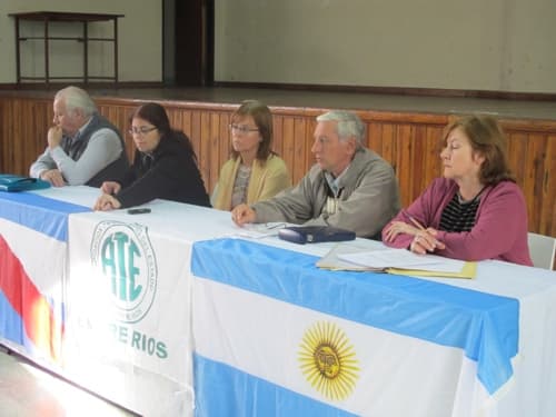 Se busca una “reparación histórica” para los trabajadores cesanteados por la dictadura