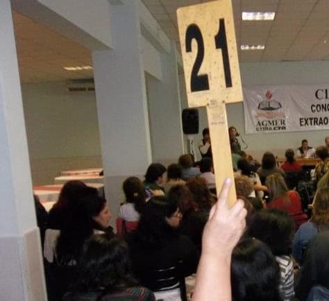 Convocatoria al Congreso Extraordinario de AGMER