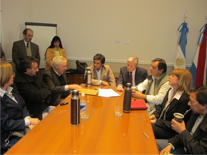 Se firmó el acuerdo paritario de Transporte Escolar