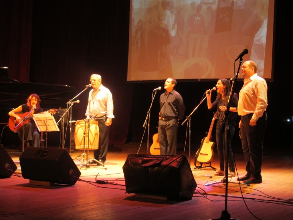 Presentación del CD del ciclo Jueves Culturales en AGMER
