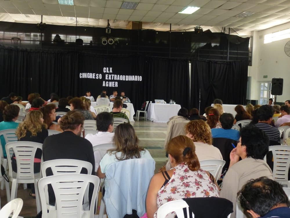 El Congreso aceptó la propuesta salarial, declarándola insuficiente y extorsiva