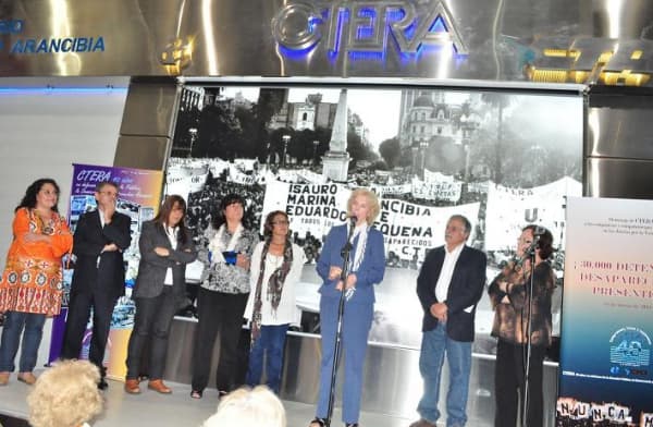 CTERA homenajeó a docentes que actuaron como testigos y querellantes en causas por DD.HH.