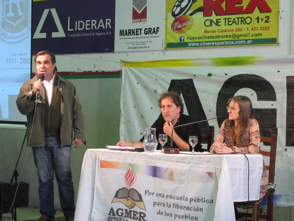 Skliar disertó en Paraná ante más de 500 docentes