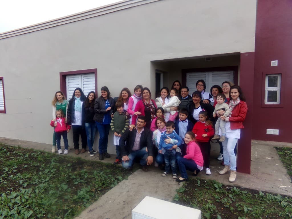 Se inauguraron viviendas en San Salvador