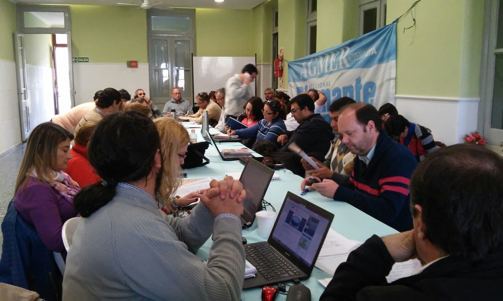 Declaración del Consejo de Secretarios Generales de AGMER