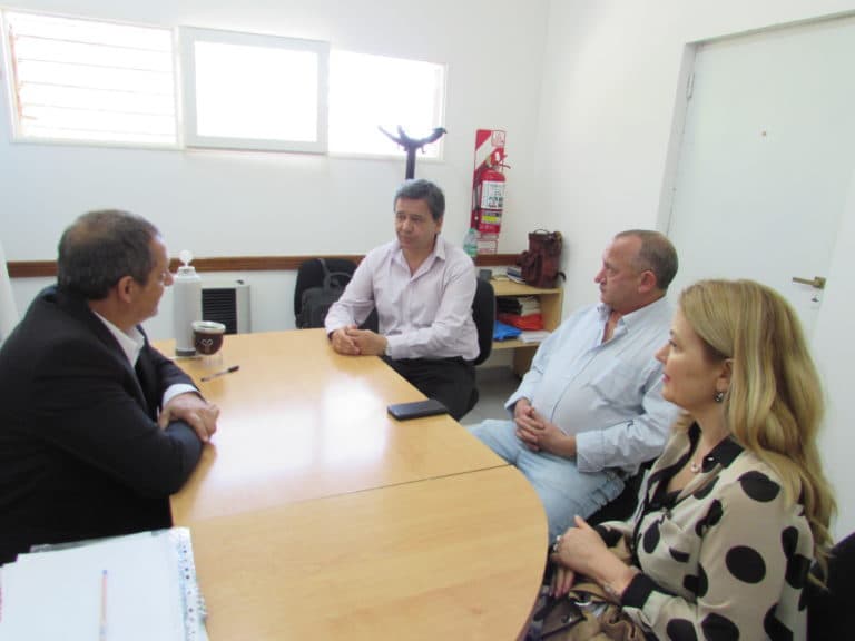 La conducción de AGMER se reunió con el rector de la UADER