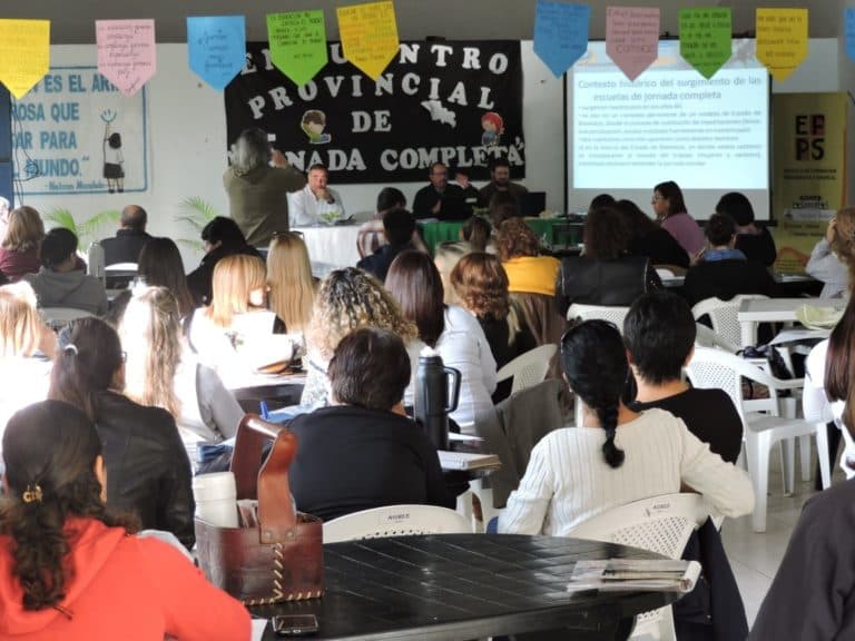 Referentes de Escuelas de Jornada Completa debatieron en Federal