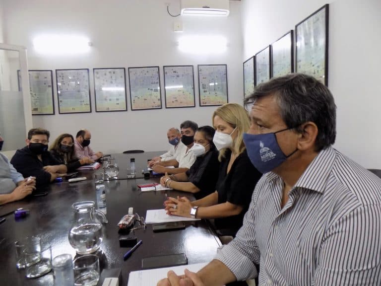 AGMER y CGE firmaron acuerdo paritario de condiciones laborales