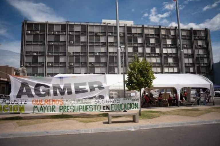 AGMER recibió convocatoria del Gobierno para este lunes 12 de abril