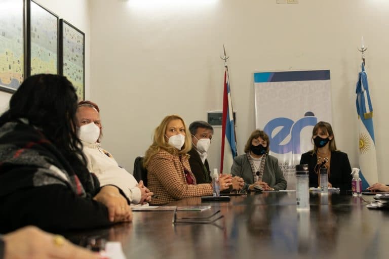 Se firmó acuerdo paritario de Condiciones Laborales: avances en la titularización de nivel secundario