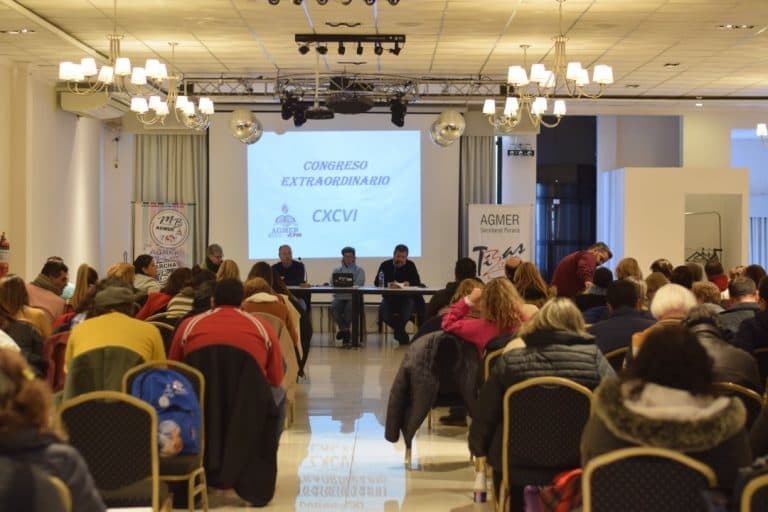 Sesiona el Congreso de AGMER en Paraná