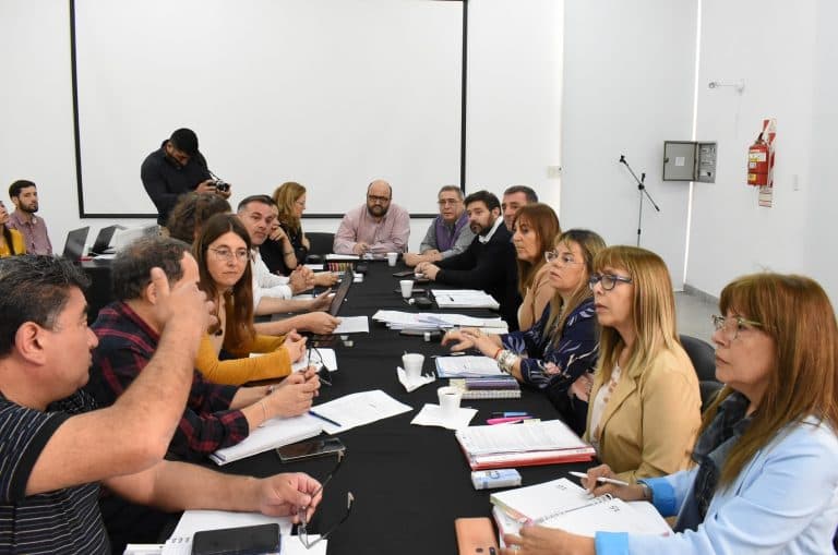 Concursos: AGMER demandó en paritaria de Condiciones Laborales la urgente visualización de los listados