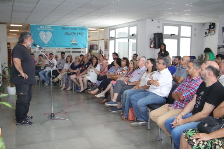 La Seccional Gualeguaychú inauguró la muestra Memoria, verdad y justicia