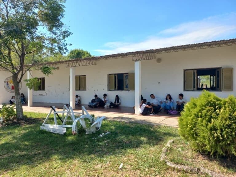 AGMER recorrió escuelas de Feliciano por la demanda de mejor infraestructura escolar