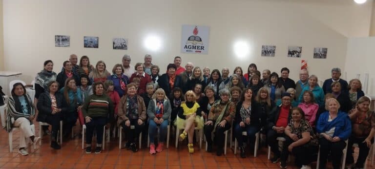La Casa Docente de Colón tiene visitas