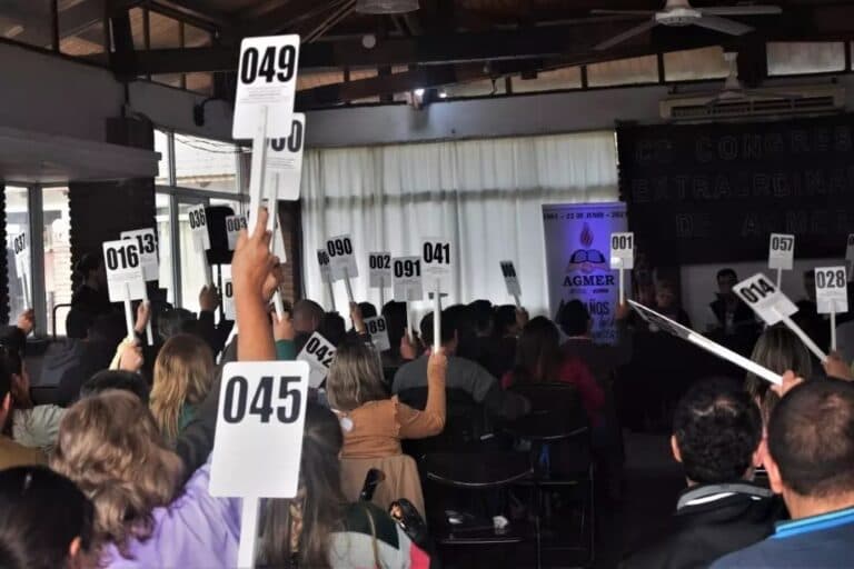 AGMER DECLARA EL CONGRESO EN CUARTO INTERMEDIO Y LLEVARA UNA CONTRAPROPUESTA SALARIAL A LA PARITARIA