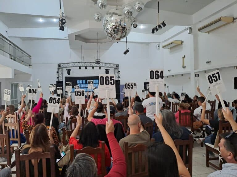 Congreso Extraordinario de AGMER: Resoluciones