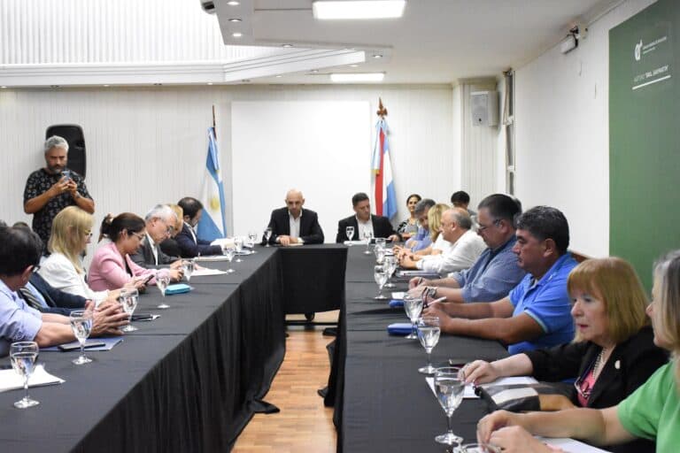 AGMER recibió una propuesta que será tratada en asambleas y Congreso