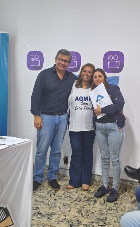 Se realizó la entrega de 10 viviendas a docentes de Islas