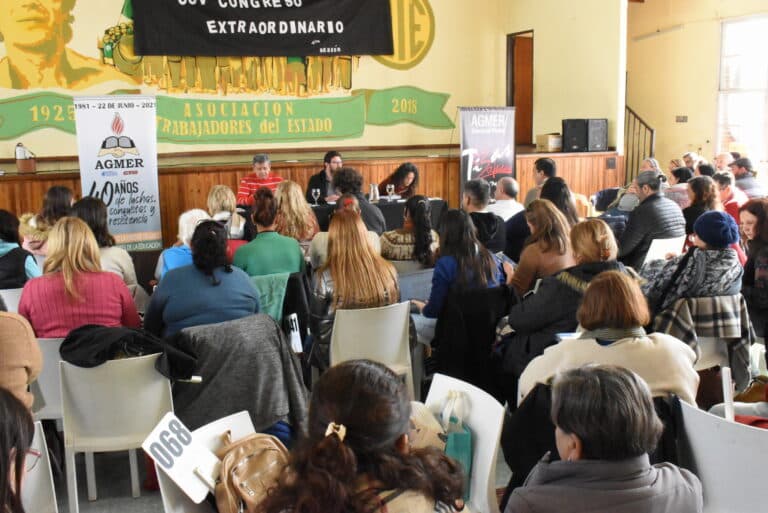Resoluciones del Congreso Extraordinario de AGMER