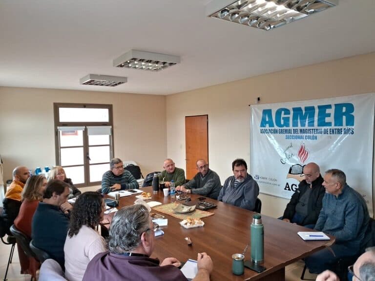 Intersindical en defensa de la salud, la educación y del Estado se reunió en Colón