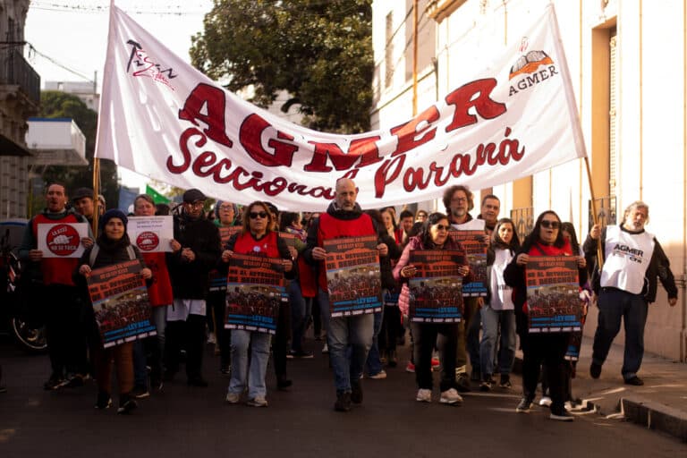 En las calles lo sostenemos: LA CAJA NO SE TOCA