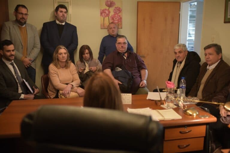 En la primera audiencia de Conciliación, AGMER reiteró a la patronal las demandas de las y los Trabajadores de la Educación