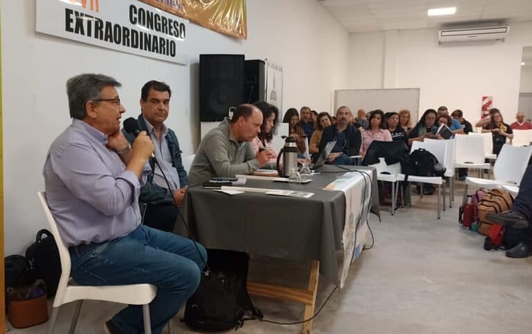 Resoluciones del Congreso Extraordinario de AGMER