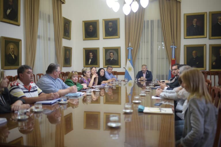 Convocatoria al diálogo: AGMER expresó ante el gobierno las demandas del colectivo docente