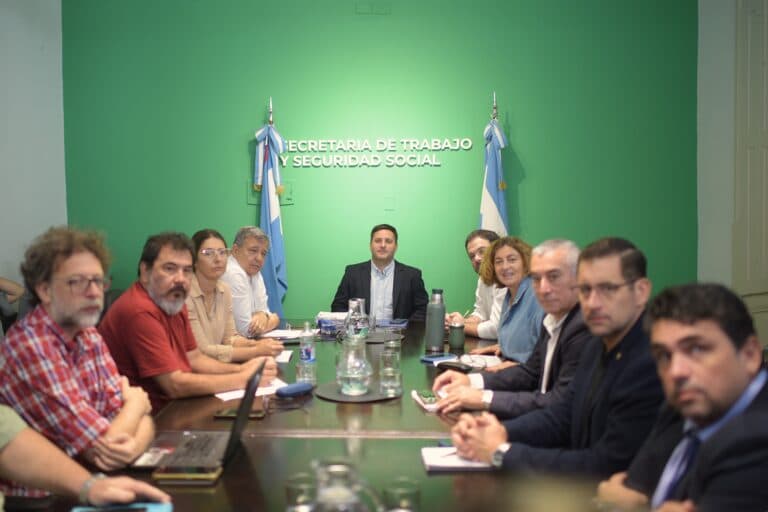 PARITARIA SALARIAL: AGMER aceptó la propuesta declarándola insuficiente