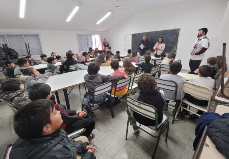 La Biblioteca de AGMER, en la escuela