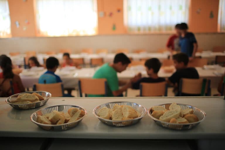 AMPARO FAVORABLE | La Justicia hizo lugar a la acción de amparo colectivo y ordenó brindar alimentación saludable en las escuelas