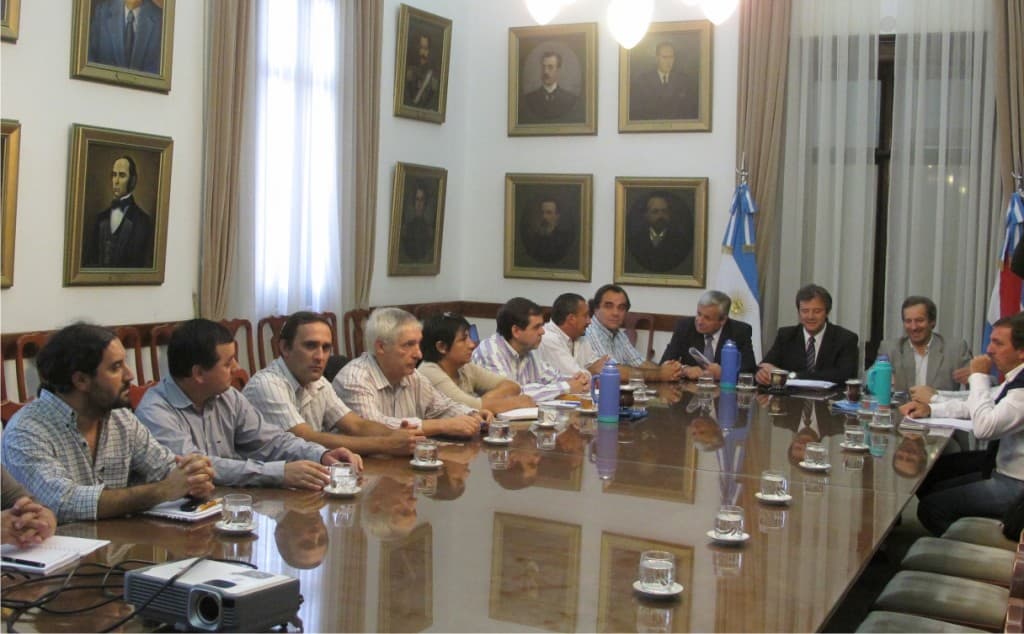 El Gobierno formalizó una propuesta de recomposición del salario docente