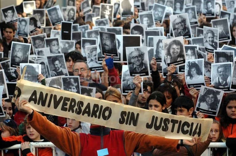 18 de julio » 22 años del atentado a la sede de la AMIA