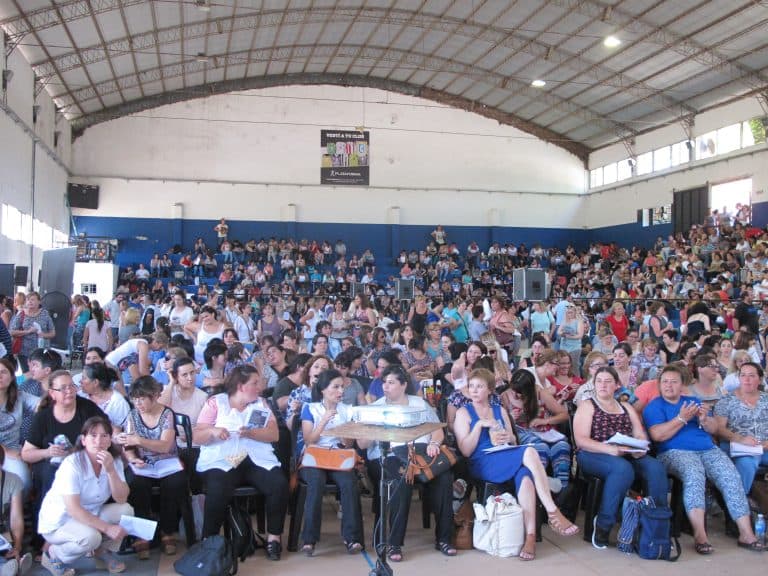 Más de 800 docentes accedieron a la titularidad por concurso en el departamento Paraná