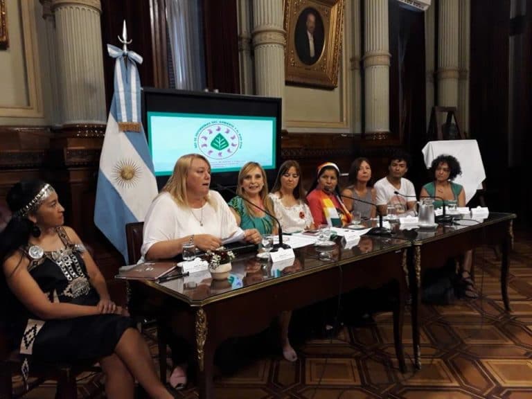 Distinción “Berta Cáceres” a la Campaña Paren de Fumigar las Escuelas