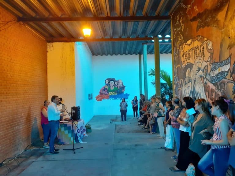 Emotivo y justo homenaje a Gilda Vargas en Tala