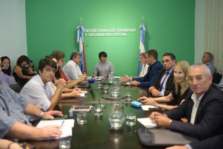 AGMER presentó las demandas salariales en la Paritaria