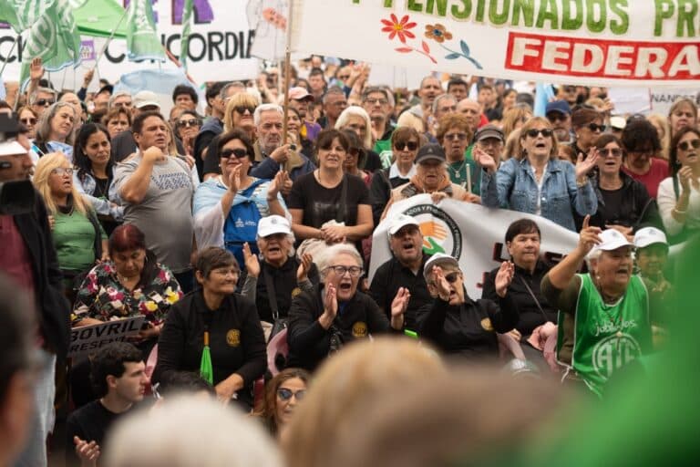 La Multisectorial convoca a reunir firmas para preservar las jubilaciones provinciales