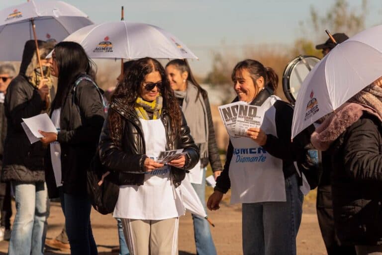 Masivo acatamiento al paro docente: 80% de la docencia se plegó a la medida de fuerza